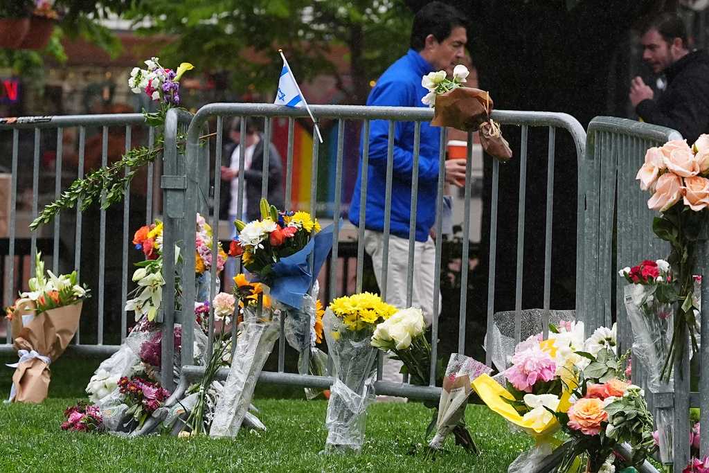 Man pleads guilty to federal hate crimes in deadly firebomb attack on Colorado demonstrators — Delafield Community news